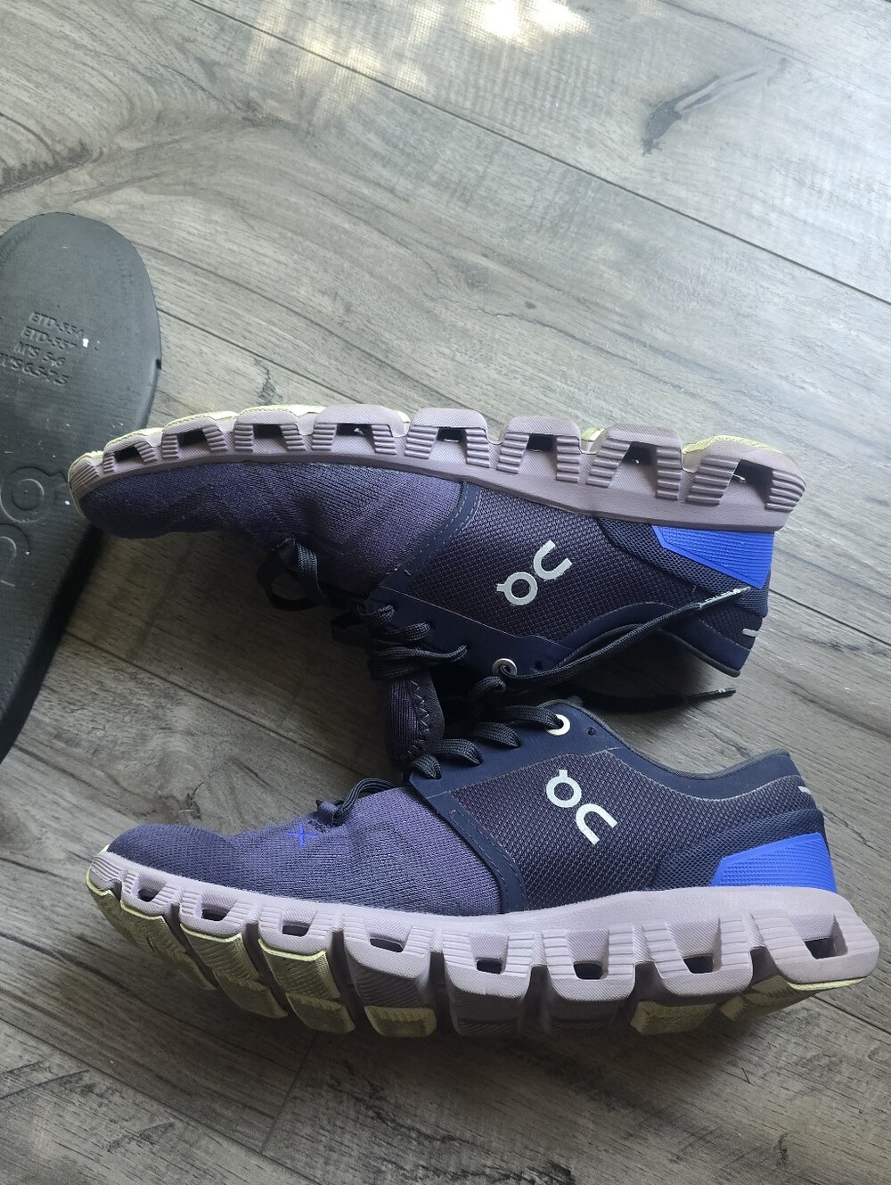 On Cloud X 3 Sneakers